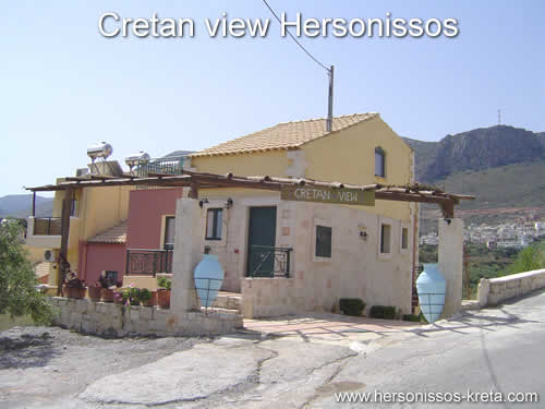 Cretan View in Chersonissos. Prachtig gelegen in de heuvels rond Hersonissos. 15 minuten lopen naar strand, 10 minuten naar busverbinding en uitgaanscentrum.