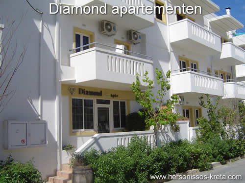 Diamond appartementen Chersonissos Kreta. Vlakbij hoofdstraat en uitgaanscentrum.