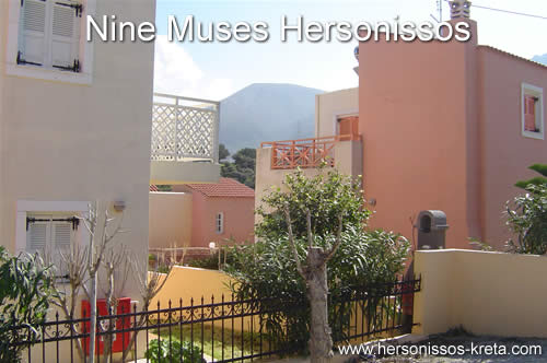 nine muses, chersonissos crete, hersonissos kreta. Carrental on Crete. Autoverhuur op Kreta.