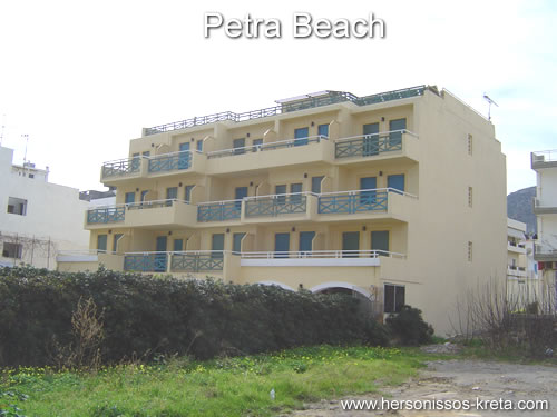Petra beach hersonissos, chersonissos. Vlak aan zee, dicht bij star beach, 10 minuten van centrum hersonissos. Kreta hersonissos.