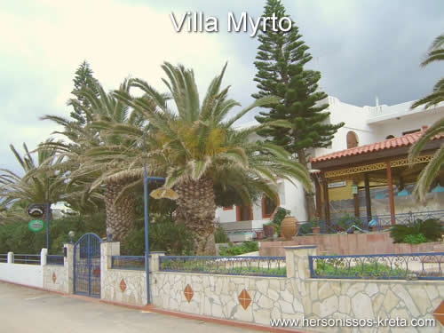 Villa myrto chersonissos, naast star beach, gezellig complex met mooie poolbar en zwembad. Authentieke bouw. Chersonissos kreta.